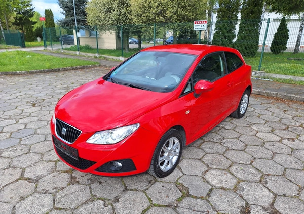 Seat Ibiza cena 15999 przebieg: 169700, rok produkcji 2009 z Elbląg małe 667
